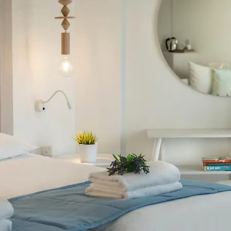 Infinity Blu - Designed For Adults By Louis 4*