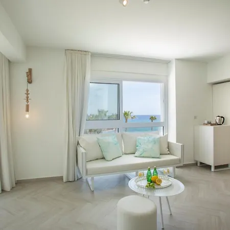 Hotel Infinity Blu - Designed For Adults By Louis