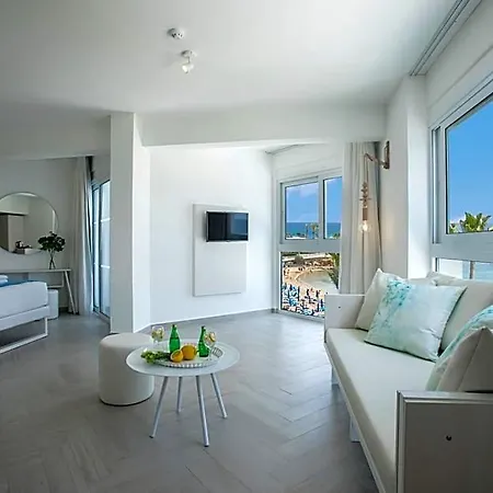Ξενοδοχείο Infinity Blu - Designed For Adults By Louis Πρωταράς