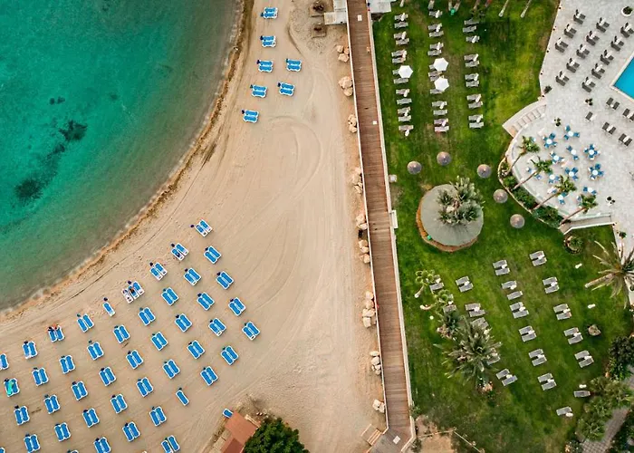 Infinity Blu - Designed For Adults By Louis Отель