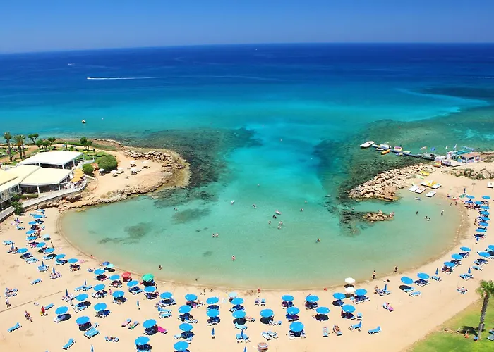 Infinity Blu - Designed For Adults By Louis 4*