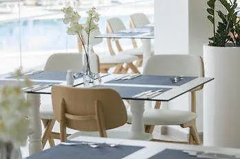 Отель Infinity Blu - Designed For Adults By Louis