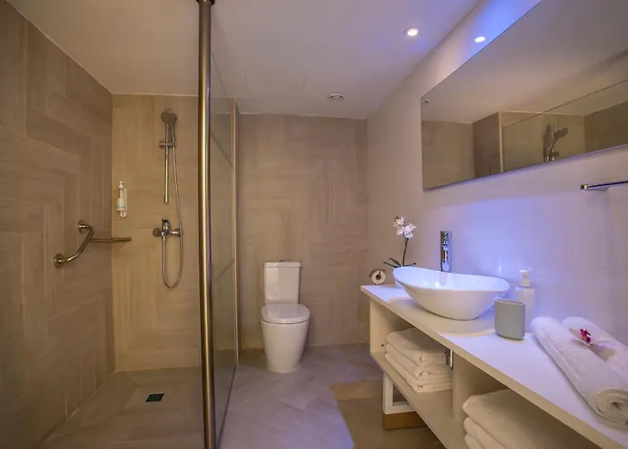 Infinity Blu - Designed For Adults By Louis 4* Протарас