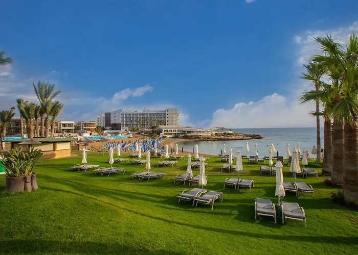 Infinity Blu - Designed For Adults By Louis 4*