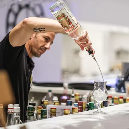 Infinity Blu - Designed For Adults By Louis Hotel