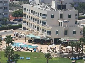 Infinity Blu - Designed For Adults By Louis Hotel 4*